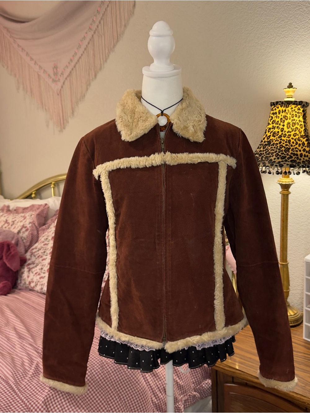 Y2K Brown Leather Jacket with Cream Shearling Trim - Picture 5 of 12
